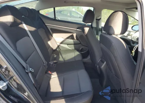 2017 Hyundai Elantra Se z USA, uszkodzony, nr VIN 5NPD84LFXHH177039